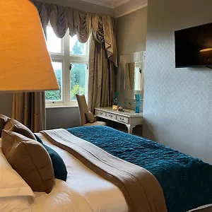 Alexander House & Utopia Hotel Turners Hill